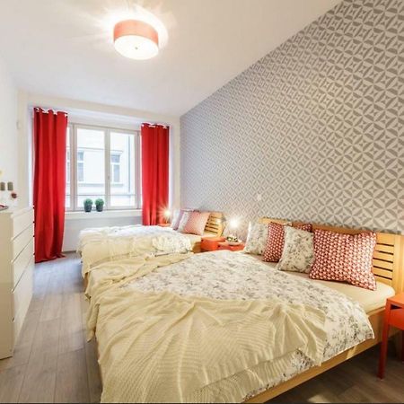 Central Prague Crown Apartments المظهر الخارجي الصورة