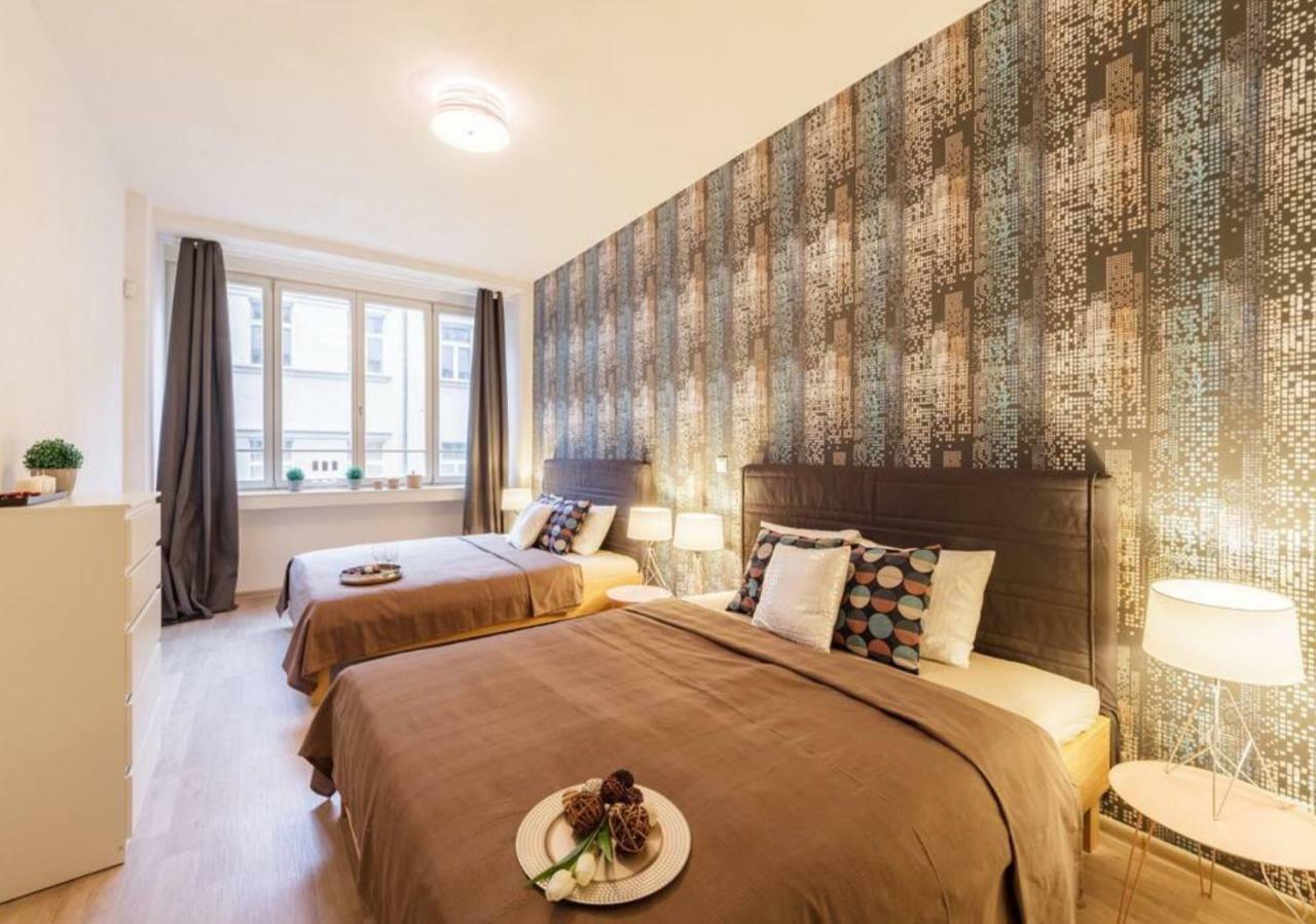 Central Prague Crown Apartments المظهر الخارجي الصورة