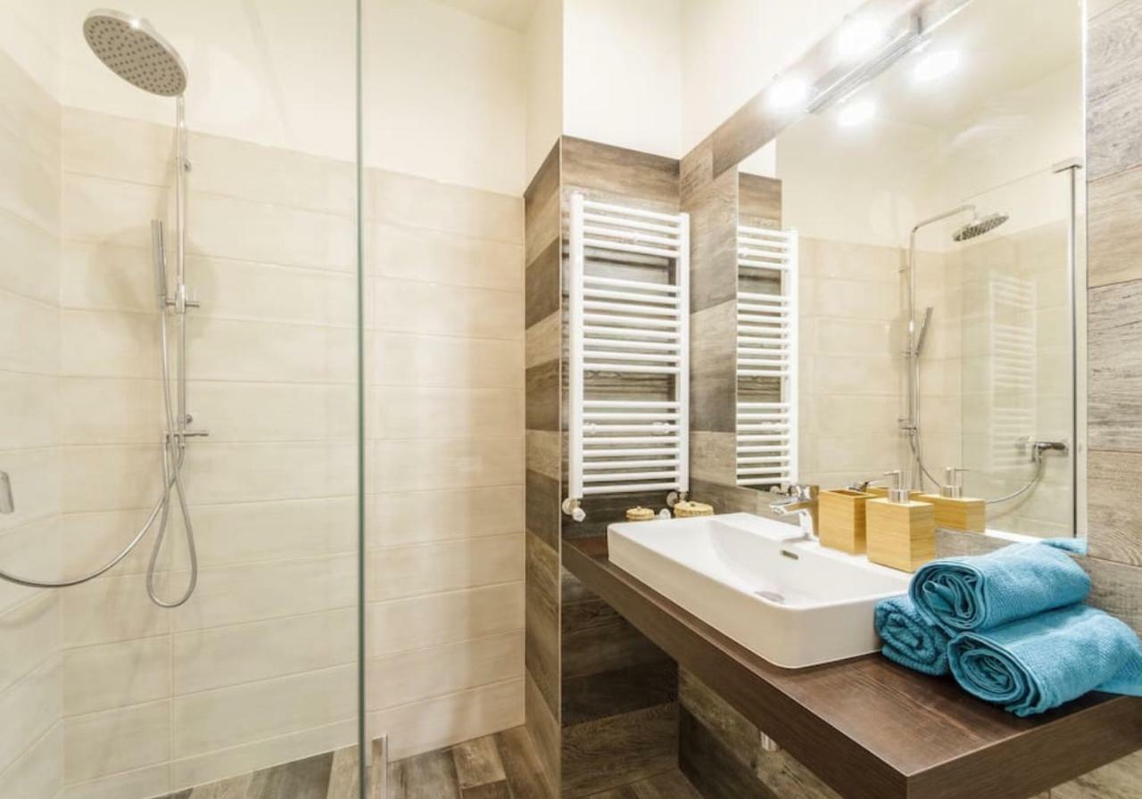 Central Prague Crown Apartments المظهر الخارجي الصورة