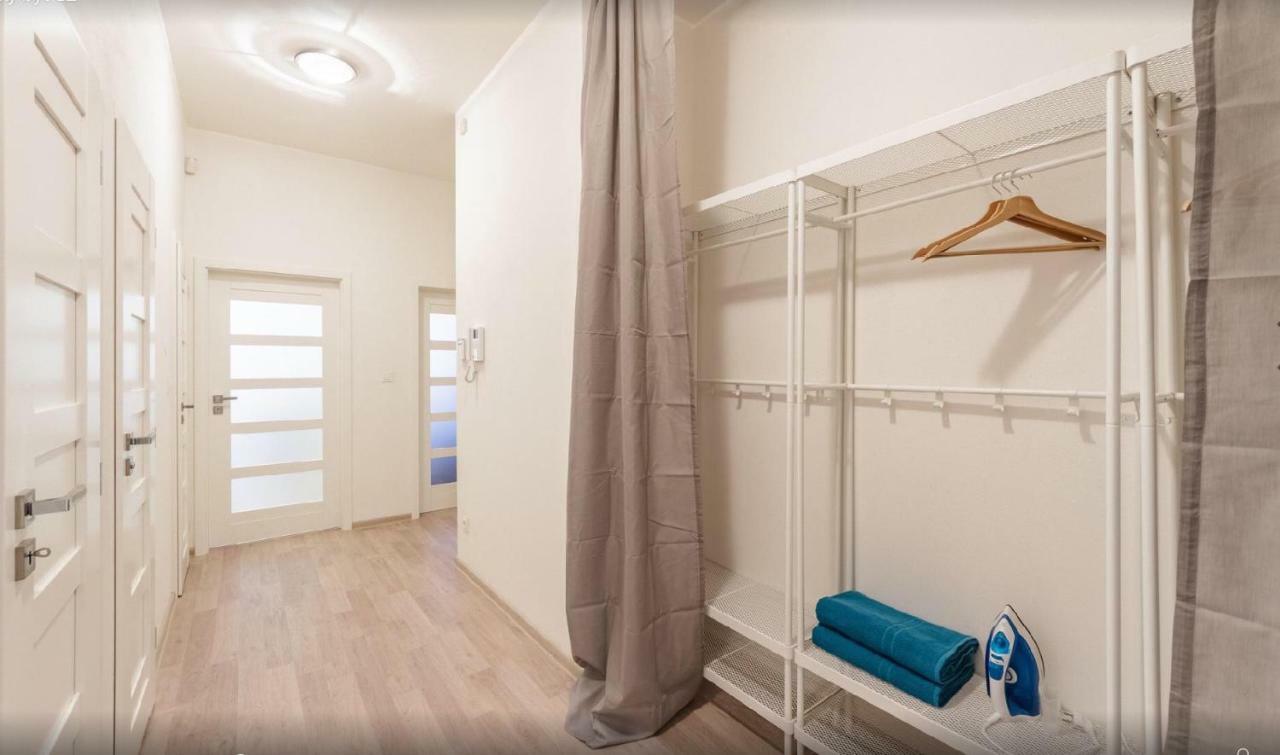 Central Prague Crown Apartments المظهر الخارجي الصورة