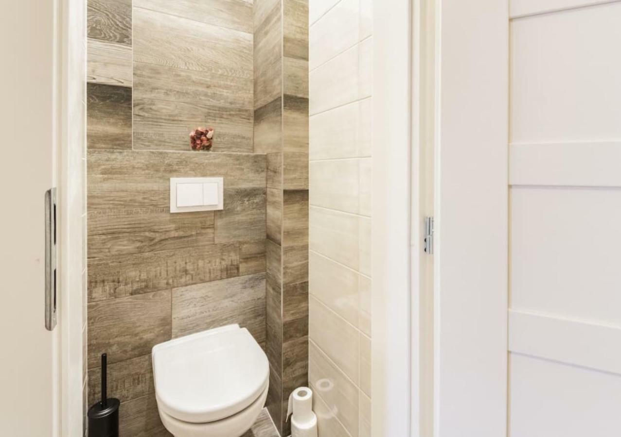 Central Prague Crown Apartments المظهر الخارجي الصورة
