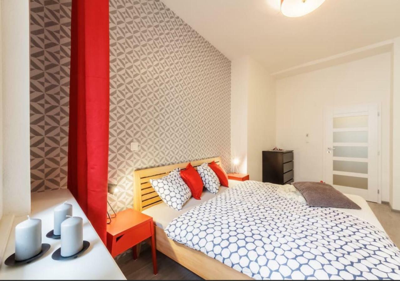 Central Prague Crown Apartments المظهر الخارجي الصورة