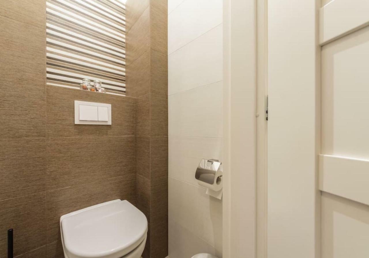 Central Prague Crown Apartments المظهر الخارجي الصورة
