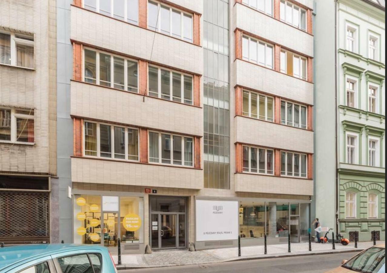 Central Prague Crown Apartments المظهر الخارجي الصورة