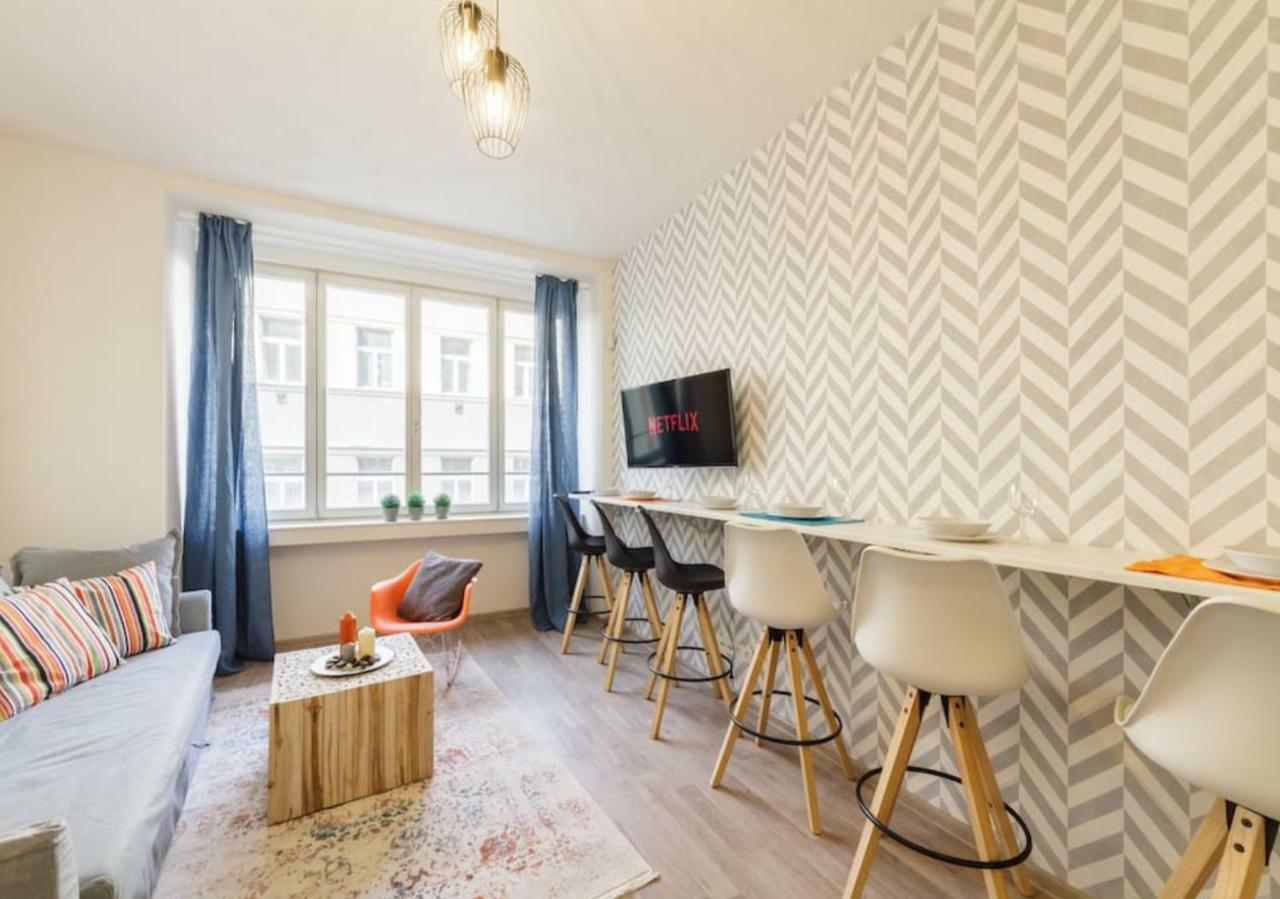 Central Prague Crown Apartments المظهر الخارجي الصورة